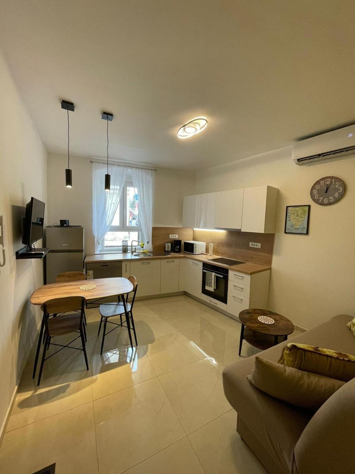 Apartment Eli *